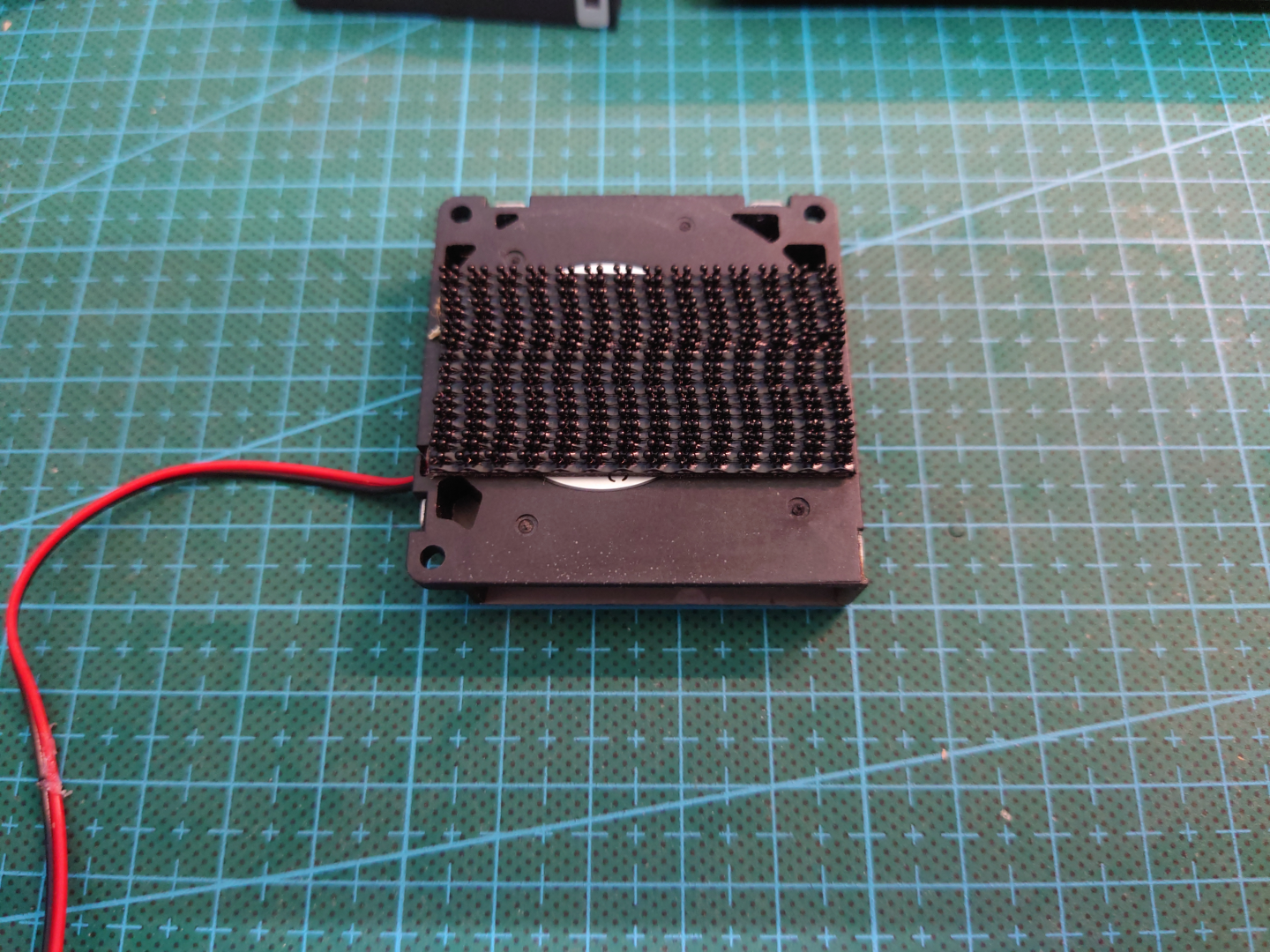 风扇贴了一条蘑菇扣的图