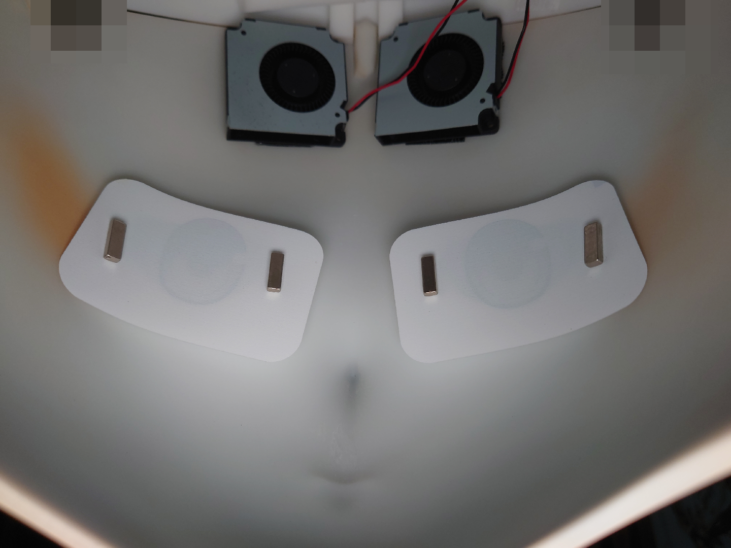 风扇1和风扇2贴在头上